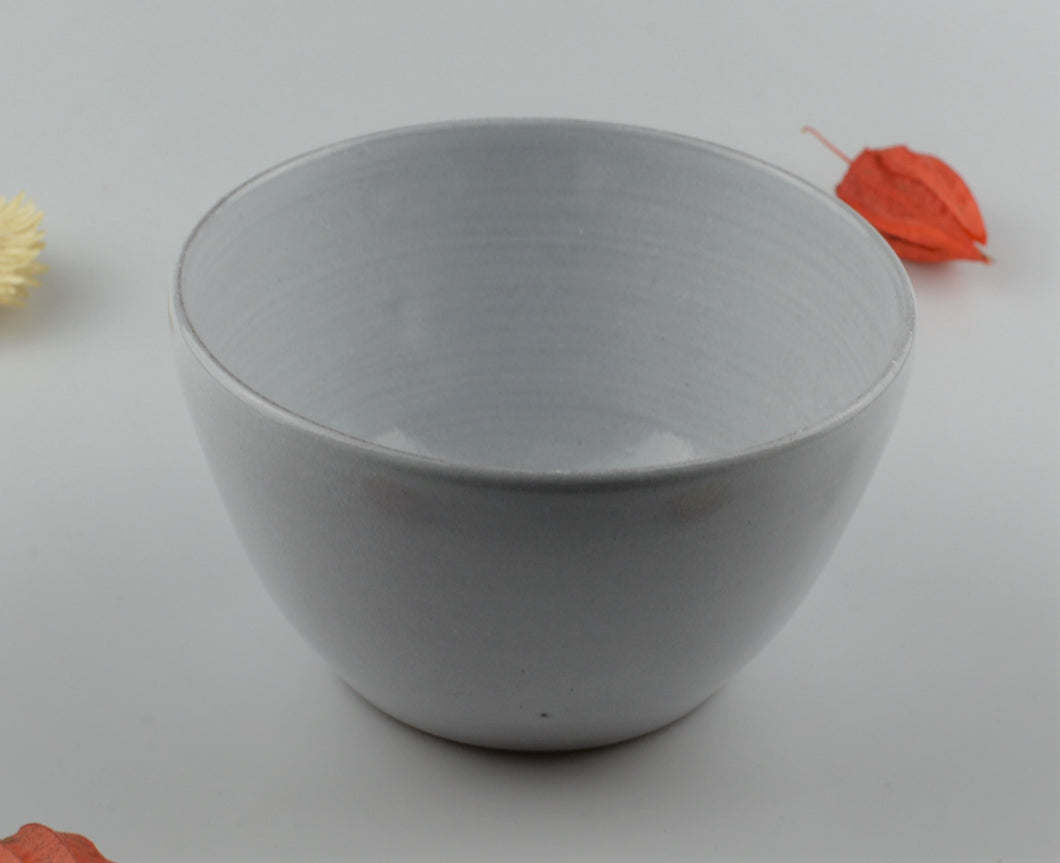 White minimalist ceramic bowl