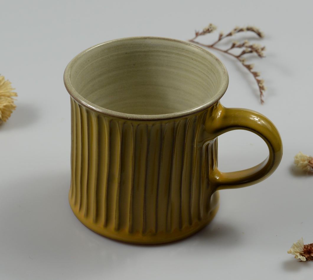 Tasse originale en céramique - jaune