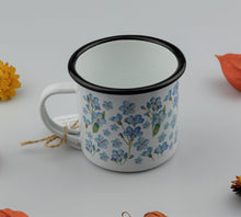 Load image into Gallery viewer, Tin enameled mug - Blue flowers
